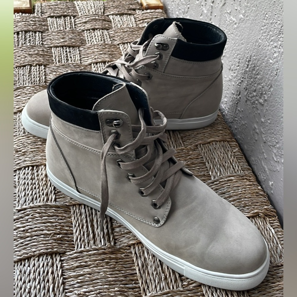 Men's Taupe High-Top Casual Sneakers - Unbranded
